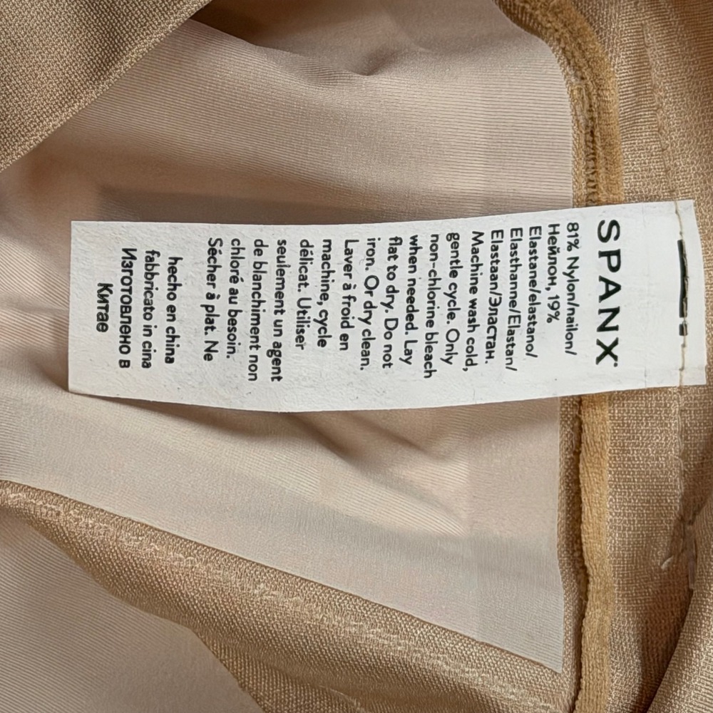 Spanx OnCore High-Waisted Mid-Thigh Short Womens Small Beige NWT Sculpting - Picture 9 of 10